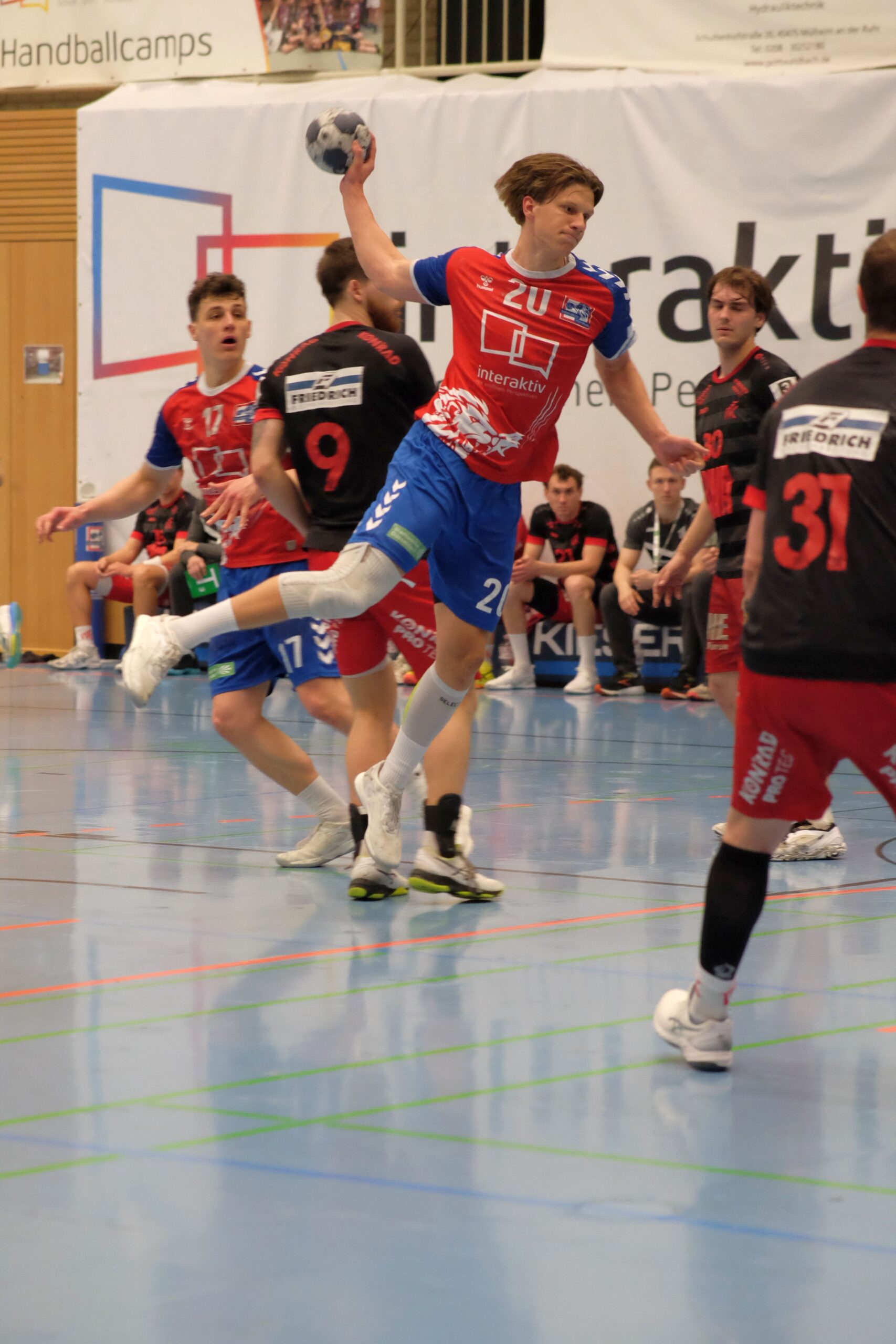 Mehr über den Artikel erfahren interaktiv . Handball setzt Ausrufezeichen und sichert Klassenerhalt