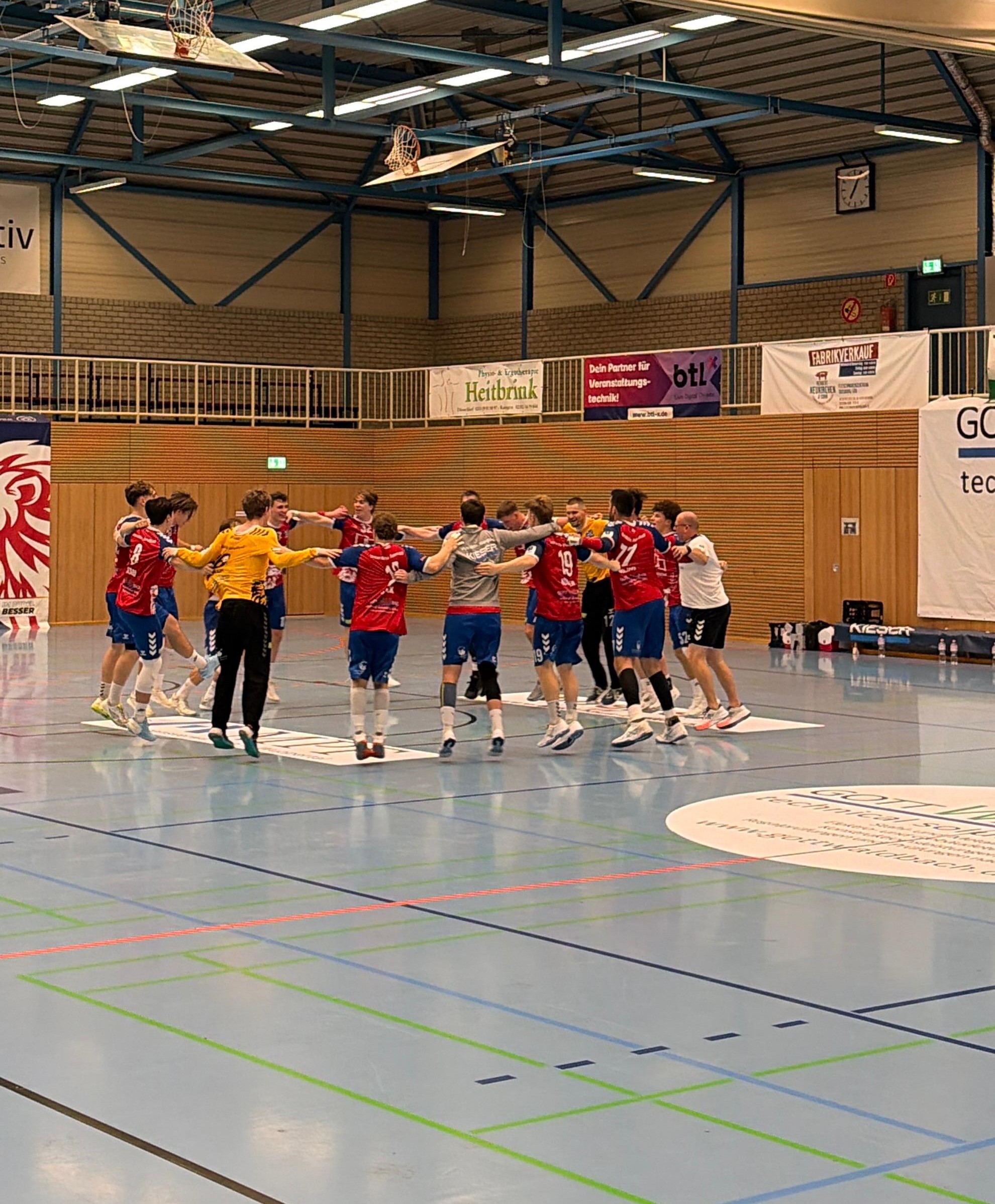 Mehr über den Artikel erfahren Nächster Heimsieg: interaktiv . Handball bezwingt auch den Longericher SC