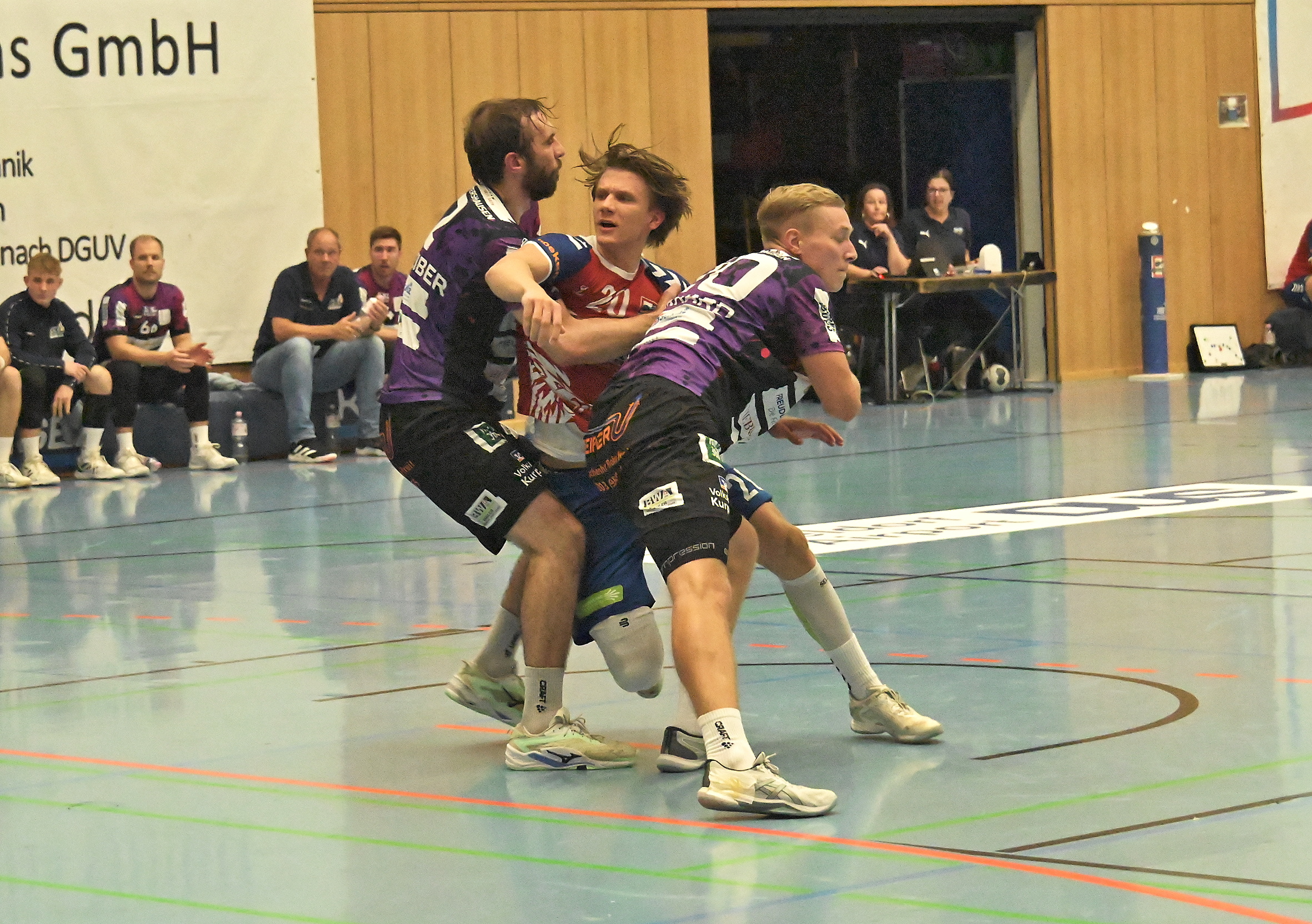 Mehr über den Artikel erfahren Wichtige Punkte im Blick: interaktiv . Handball zu Gast in Dormagen